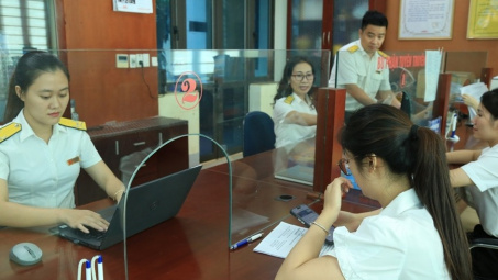 Thuế thành phố Hà Nội: Quyết liệt chống thất thu, góp phần đẩy lùi gian lận thương mại và hàng giả