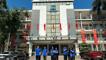 Sinh viên Đại học Điện lực hào hứng lan tỏa thông điệp “Chuyển dịch xanh - Tương lai xanh”