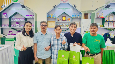 Phân lân Văn Điển ấn tượng tại Hội chợ Mùa Thu 2025