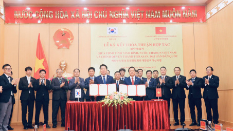 Ninh Bình: Tăng cường xúc tiến thu hút đầu tư, giữ vững mục tiêu tăng trưởng hai con số