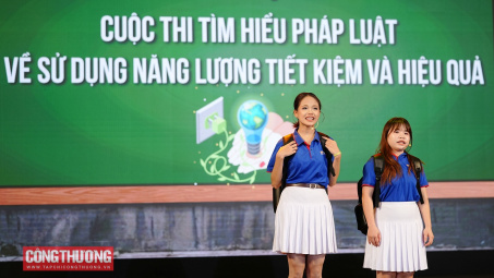 Sinh viên không ngừng nỗ lực lan tỏa thông điệp sử dụng năng lượng tiết kiệm và hiệu quả