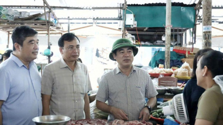 Khánh Hòa: Đảm bảo nguồn cung, thiết lập các gian hàng bình ổn giá phục vụ người dân vùng lũ