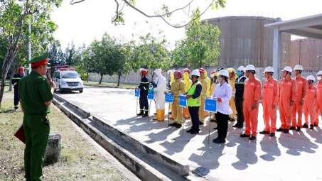 Nhiệt điện Vĩnh Tân: Chủ động diễn tập ứng phó sự cố hóa chất, tràn dầu