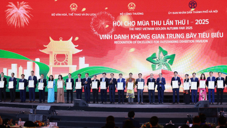 Vinh danh 30 tổ chức, doanh nghiệp có "Không gian trưng bày tiêu biểu" tại Hội chợ Mùa thu lần thứ I - 2025