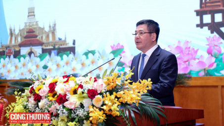 Bộ trưởng Nguyễn Hồng Diên: Năm nhiệm vụ trọng tâm thúc đẩy phát triển thương mại biên giới Việt Nam - Lào