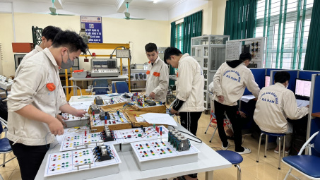 Nguồn nhân lực - Lợi thế cạnh tranh cho phát triển khu cụm công nghiệp  tỉnh Ninh Bình