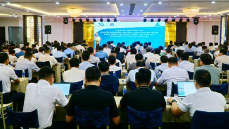 Petrolimex: Nâng cao kiến thức chuyển đổi nhiên liệu hóa thạch sang nhiên liệu xanh