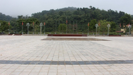 Ban Quản lý dự án xã Mường Nhé với vai trò phát triển hạ tầng thực hiện Nghị quyết XV