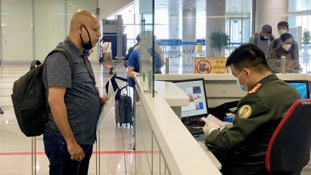 Bổ sung 41 cửa khẩu quốc tế cho phép người nước ngoài xuất, nhập cảnh bằng thị thực điện tử