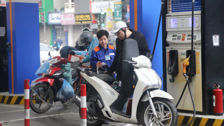 Giá xăng dầu hôm nay 1/2: Đồng loạt giảm trong kỳ điều chỉnh đầu năm Ất Tỵ