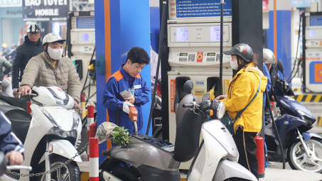 Giá xăng dầu hôm nay 13/2: Đồng loạt tăng trở lại