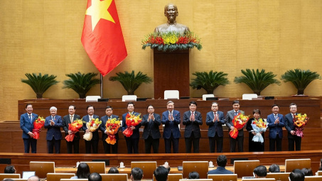 Quốc hội phê chuẩn bổ nhiệm hai Phó Thủ tướng mới