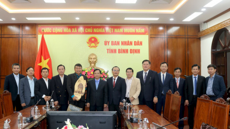 Doanh nghiệp Singapore đề xuất triển khai 5 dự án tại Bình Định