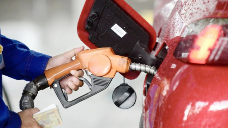 Giá xăng dầu hôm nay 20/2: Giá các loại xăng phổ biến tăng