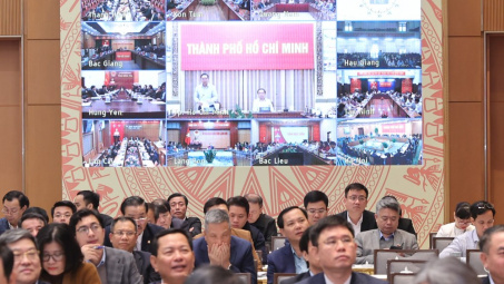 TP. Hồ Chí Minh: Tập trung tháo gỡ điểm nghẽn cho các dự án đầu tư, phấn đấu tăng trưởng ít nhất 10%