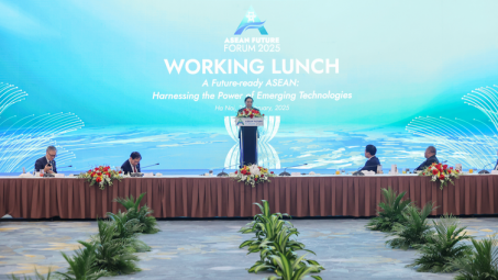 Thủ tướng: Các doanh nghiệp cần tiên phong để ASEAN đón đầu công nghệ mới nổi