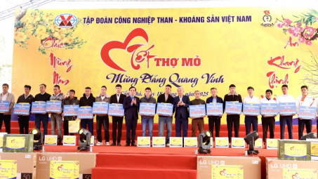Tết ấm áp, nghĩa tình của công nhân lao động TKV