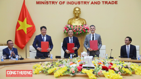 Bàn giao Nhà máy điện BOT Phú Mỹ 2.2 cho Tập đoàn Điện lực Việt Nam