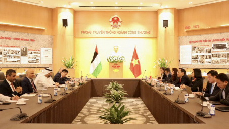 Tiếp tục thúc đẩy hợp tác chặt chẽ Việt Nam - UAE về công nghiệp và năng lượng