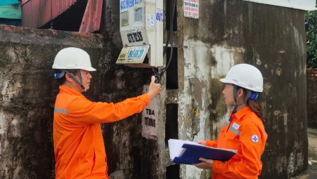 Khách hàng mua điện có trách nhiệm thực hiện biện pháp bảo đảm thực hiện hợp đồng mua bán điện