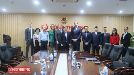 Pacifico Energy mong muốn hợp tác triển khai các dự án điện gió ngoài khơi tại Việt Nam