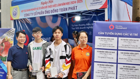Sinh viên UNETI kết nối với hơn 200 doanh nghiệp tại ngày hội việc làm 2025