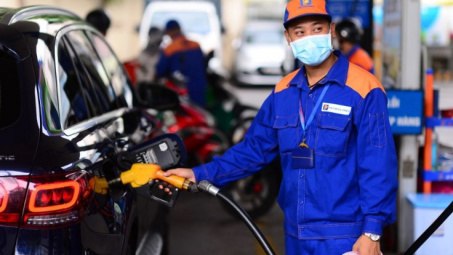 Giá xăng dầu hôm nay 27/3: Tiếp đà tăng, giá xăng E5RON92 vượt mức 20.000 đồng/lít