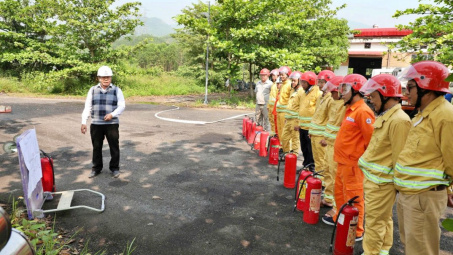 Thủy điện A Vương trang bị kỹ năng phòng cháy chữa cháy và cứu nạn cứu hộ tại cơ sở