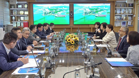 Petrolimex tăng cường hợp tác với Enterprise Singapore