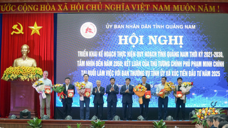 Quảng Nam trao chứng nhận đăng ký đầu tư cho loạt dự án với tổng vốn hơn 1.000 tỷ đồng