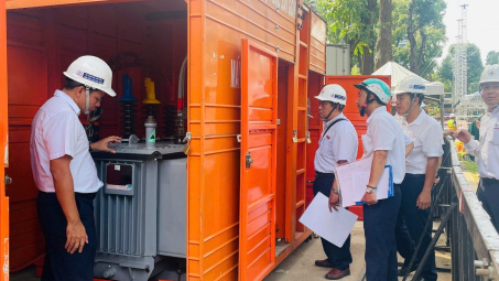 Tập đoàn Điện lực Việt Nam kiểm tra công tác cấp điện dịp lễ 30/4 tại TP.HCM