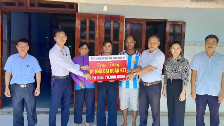 TKV hỗ trợ Đắk Nông 350 triệu đồng xóa nhà tạm