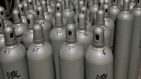 Bắc Ninh: Hơn 3 tấn khí nghi là khí cười bị tạm giữ để điều tra nguồn gốc