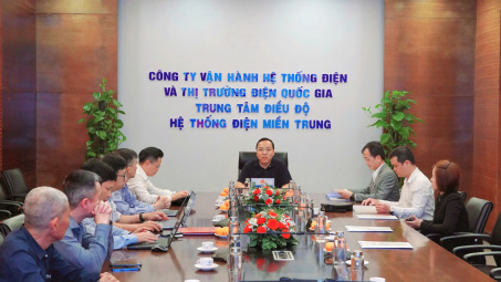 Thứ trưởng Nguyễn Hoàng Long làm việc với Chi nhánh NSMO - Trung tâm Điều độ Hệ thống điện miền Trung