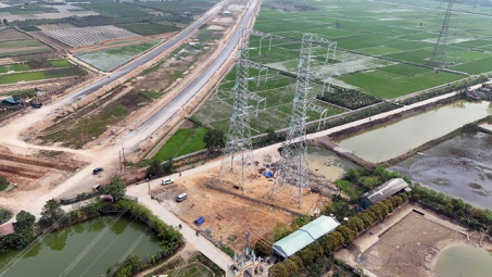 Đóng điện thành công đường dây 500kV Phố Nối - Thường Tín, đẩy nhanh tiến độ Vành đai 4 vùng Thủ đô