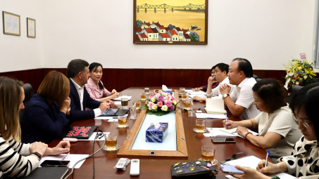 Cục Quản lý và Phát triển thị trường trong nước làm việc với Central Retail Việt Nam về phát triển hệ thống phân phối bán lẻ hiện đại