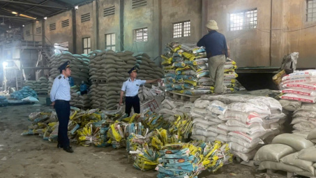 Thanh Hóa: Giám sát khắc phục hậu quả hơn 67 tấn phân bón giả mạo nhãn hiệu