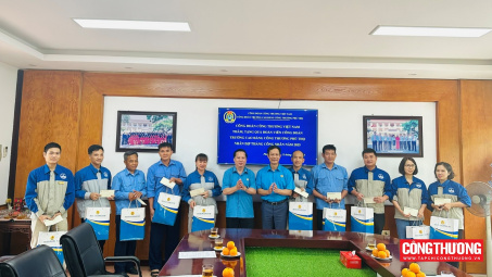 Chuyến thăm ý nghĩa của Công đoàn Công Thương tới Trường Cao đẳng Công Thương Phú Thọ
