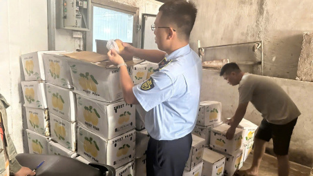 Thái Nguyên: Phát hiện, xử lý gần 1,2 tấn hoa quả nhập lậu