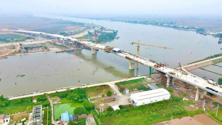 Ninh Bình: Đẩy mạnh triển khai các dự án hạ tầng giao thông, tạo nền tảng thu hút đầu tư