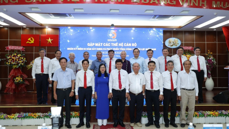 Tổng công ty Điện lực miền Nam: Ôn lại truyền thống hào hùng 50 năm Ngày tiếp quản