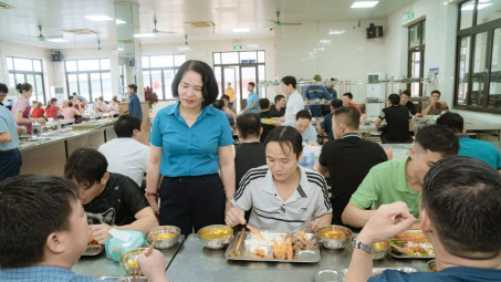 Bữa cơm Công đoàn hoạt động ý nghĩa trong Tháng Công nhân tại Than Thống Nhất