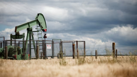 Giá xăng dầu hôm nay 26/5: Mở rộng mức tăng từ tuần trước