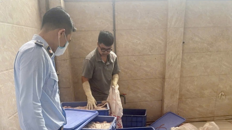 Phát hiện, tiêu huỷ gần 1,3 tấn nội tạng, mỡ lợn không rõ nguồn gốc tại Chương Mỹ, Hà Nội