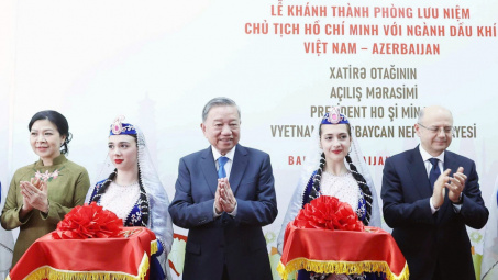 Khánh thành Phòng lưu niệm Chủ tịch Hồ Chí Minh với ngành Dầu khí Việt Nam - Azerbaijan