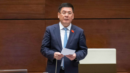 Bộ trưởng Nguyễn Hồng Diên phát biểu tiếp thu, giải trình tại phiên thảo luận về dự thảo Luật Hóa chất (sửa đổi)