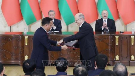Việt Nam - Azerbaijan ký kết nhiều văn kiện hợp tác trên các lĩnh vực