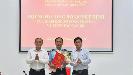 Tiếp nhận và bổ nhiệm Chi cục trưởng Chi cục QLTT tỉnh Đắk Lắk