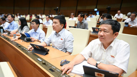 Quốc hội thông qua Luật Việc làm (sửa đổi)