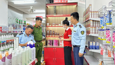 Đà Nẵng: Phạt 300 triệu các hộ kinh doanh hàng giả, hàng lậu và vi phạm liên quan đến môi trường